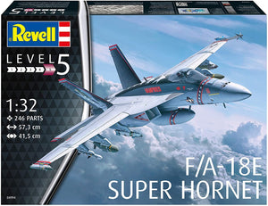 Box of the Revell - 1/32 F/A-18E Super Hornet