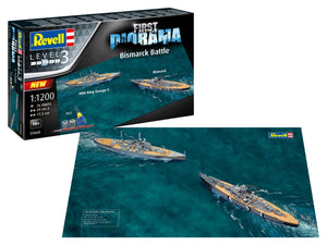 Revell - 1/1200 First Diorama Set - Bismarck Battle (Model Set Incl. Paint)