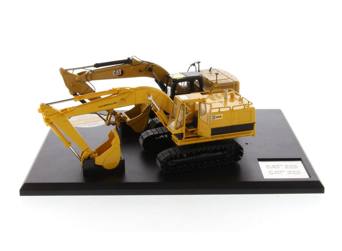 CAT - 1/50 CAT 225 & 323 Excavators - EVO