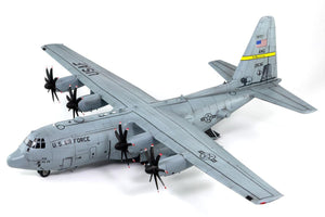 Great Wall Hobby - 1/144 USAF C-130H Hercules (2 in 1)