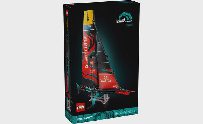 LEGO - Emirates Team New Zealand AC75 Yacht (42174)