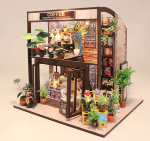 Pocohouze - Mini DIY House - Coffee House w/ LED Light