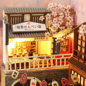 Pocohouze - Mini DIY House - Sakura Holiday w/ LED Light