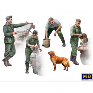 Master Box - 1/35 Schnelle Truppen - German Drivers (WW II Era)