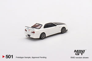 MiniGT - 1/64  Nissan Skyline GT-R (R34) V-Spec II N1 White back-side view