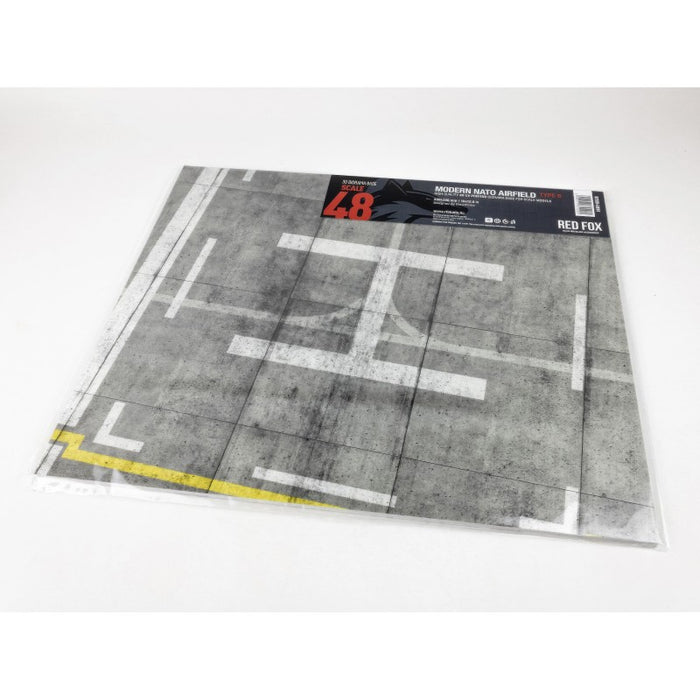 Red Fox Studio 48010 - 1/48 Modern NATO Airfield Type 8 380x320mm (Universal)