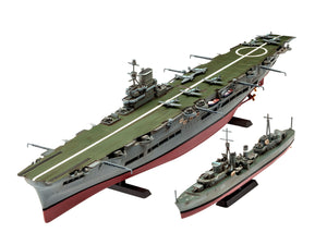 FInished models of the Revell - 1/720 HMS Ark Royal & Tribal Class Destroyer