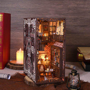 Know me - DIY Book Nook - No.9 Secret Castle II