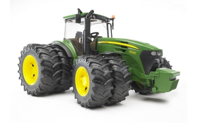 Bruder - John Deere 7930 w/ Twin Tyres