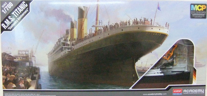 Academy - 1/700 R.M.S. Titanic "Centenary Edition"