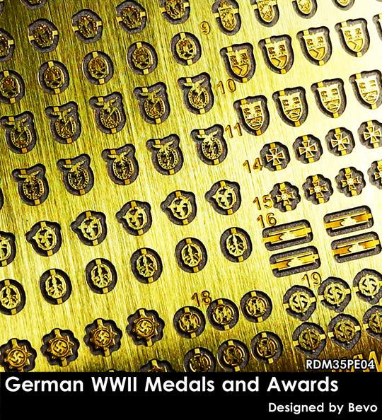 Rado - 1/35 (RDM35PE04) German WWII Medals and Awards