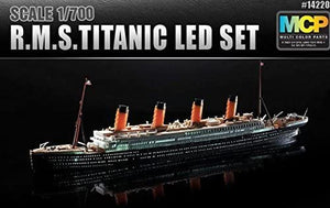 Academy - 1/700 R.M.S. Titanic (Inc. LED)