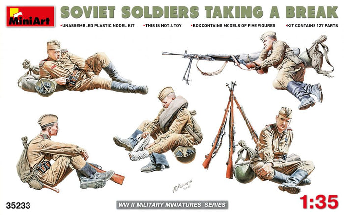 Miniart - 1/35 Soviet Soldiers Taking A Break