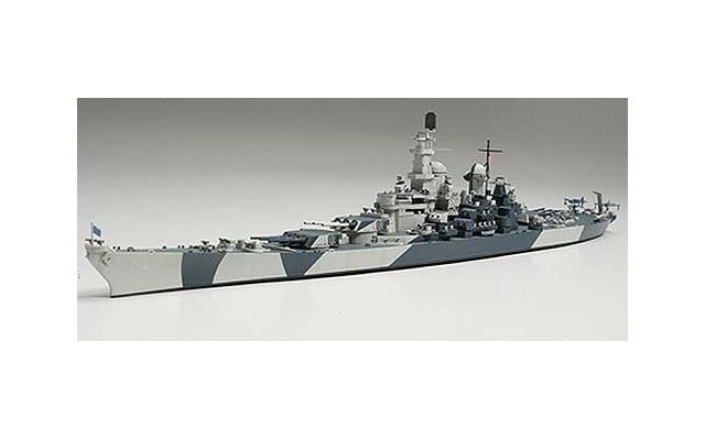 Tamiya - 1/700 US Battleship Iowa