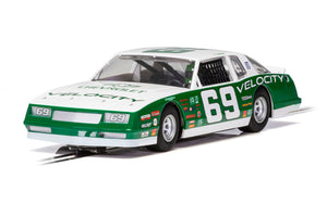 Scalextric - C3947 -¬†Chevrolet Monte Carlo 1986 No.69 Green/W