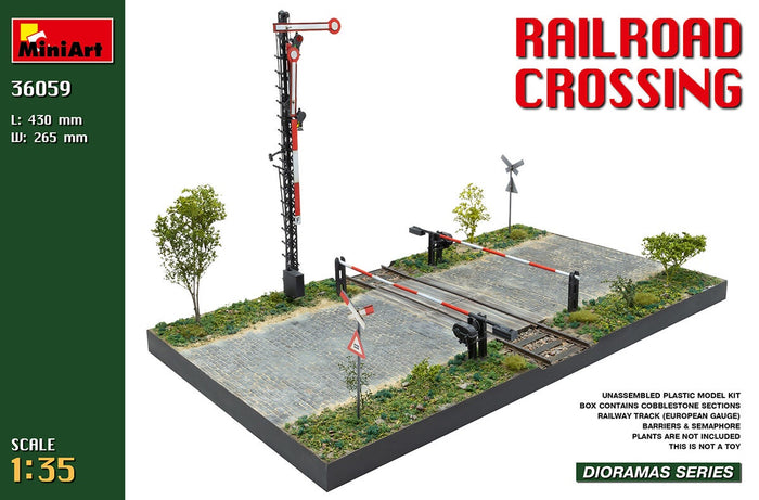 Miniart - 1/35 Railroad Crossing