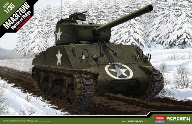 Academy - 1/35 M4A3 (76)W - Battle Of The Bulge