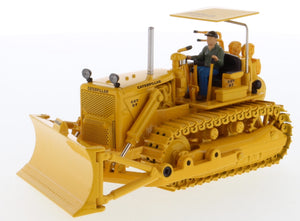 CAT/DM - 1/50 CAT D7C Track Type Tractor