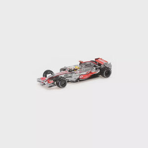Minichamps -  1/43 Vodafone Mclaren Mercedes - Lewis Hamilton - World Champion 2008