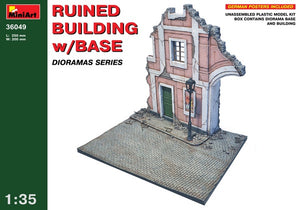 Miniart - 1/35 Ruined Building With Base