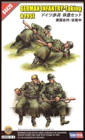 Hobby Boss - 1/35 German Infantry Taking a Rest w/ 4 Figures