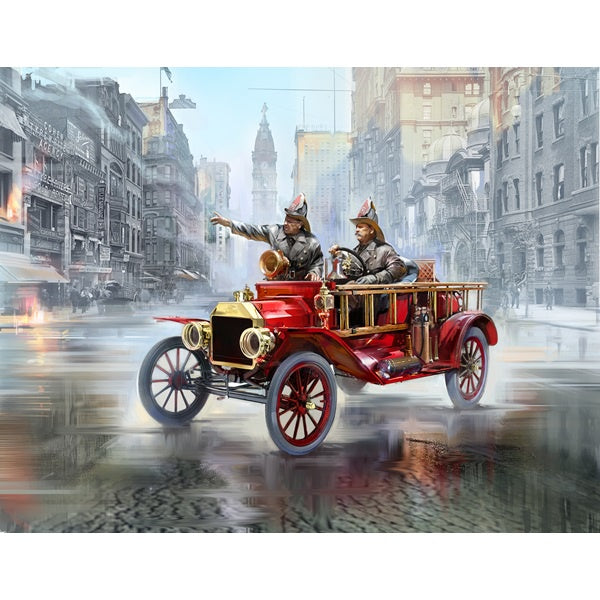 ICM - 1/24 Model T 1914 Fire Truck with Crew